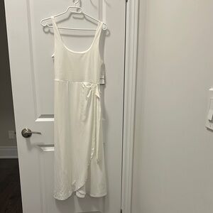 Ardene Classic White Dress in Size Large with tags